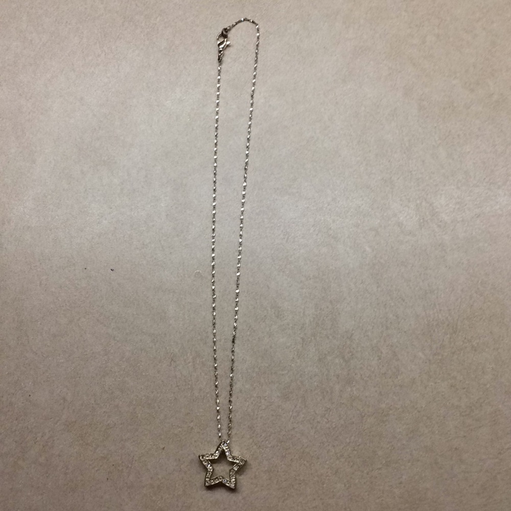 Kid’s Star Necklace⭐️